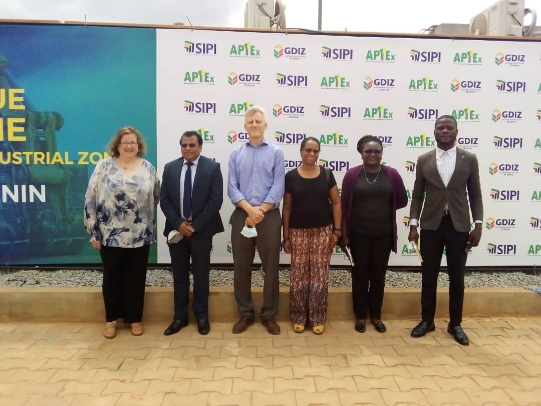 15 Mar Visit of The ambassador of Canada and The Manager of SBEE