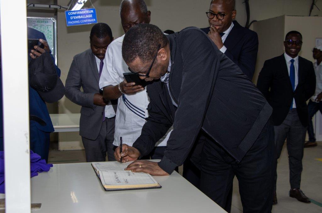 M. Youssou N’DOUR découvre la GDIZ