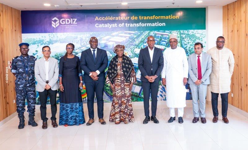 Visite à la Zone Industrielle de Glo-Djigbé (GDIZ) de la Vice-Présidente de la République du Bénin