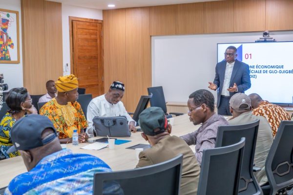 Visit of the National Assembly Deputies and Members of the Economic and Social Council (CES) of Benin to Glo-Djigbé Industrial Zone (GDIZ)