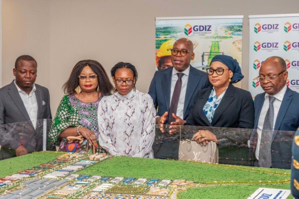 Delegation of Minister-Counsellors of the Republic of Benin visit GDIZ