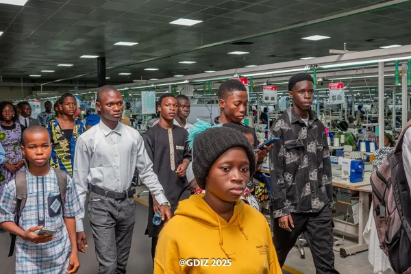 Top Junior High School and High School graduates of Benin visit GDIZ