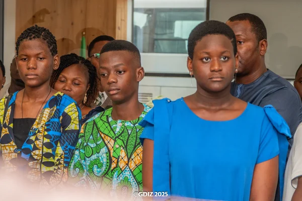 Top Junior High School and High School graduates of Benin visit GDIZ