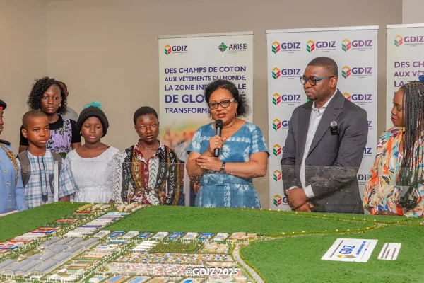 Top Junior High School and High School graduates of Benin visit GDIZ
